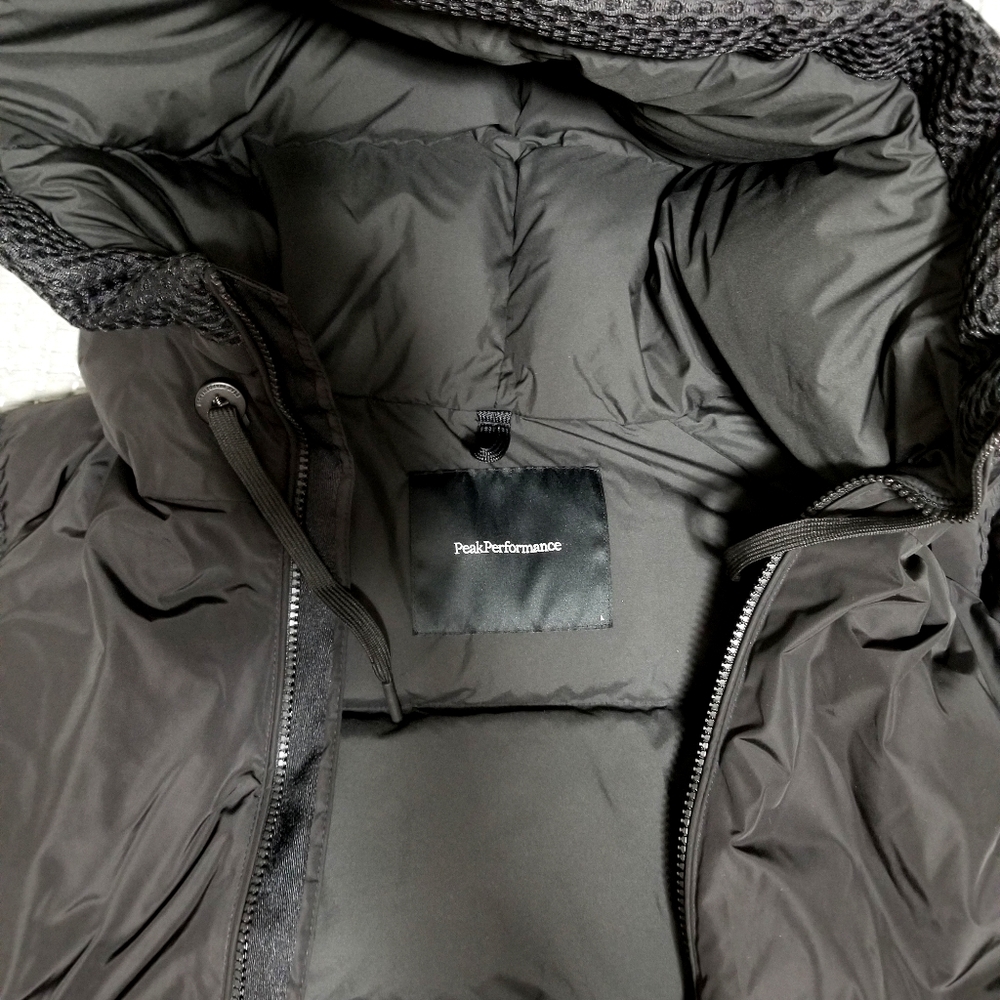 Peak performance Down winter coat.
